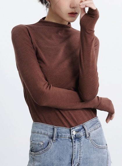 半高領舒適高彈內搭上衣